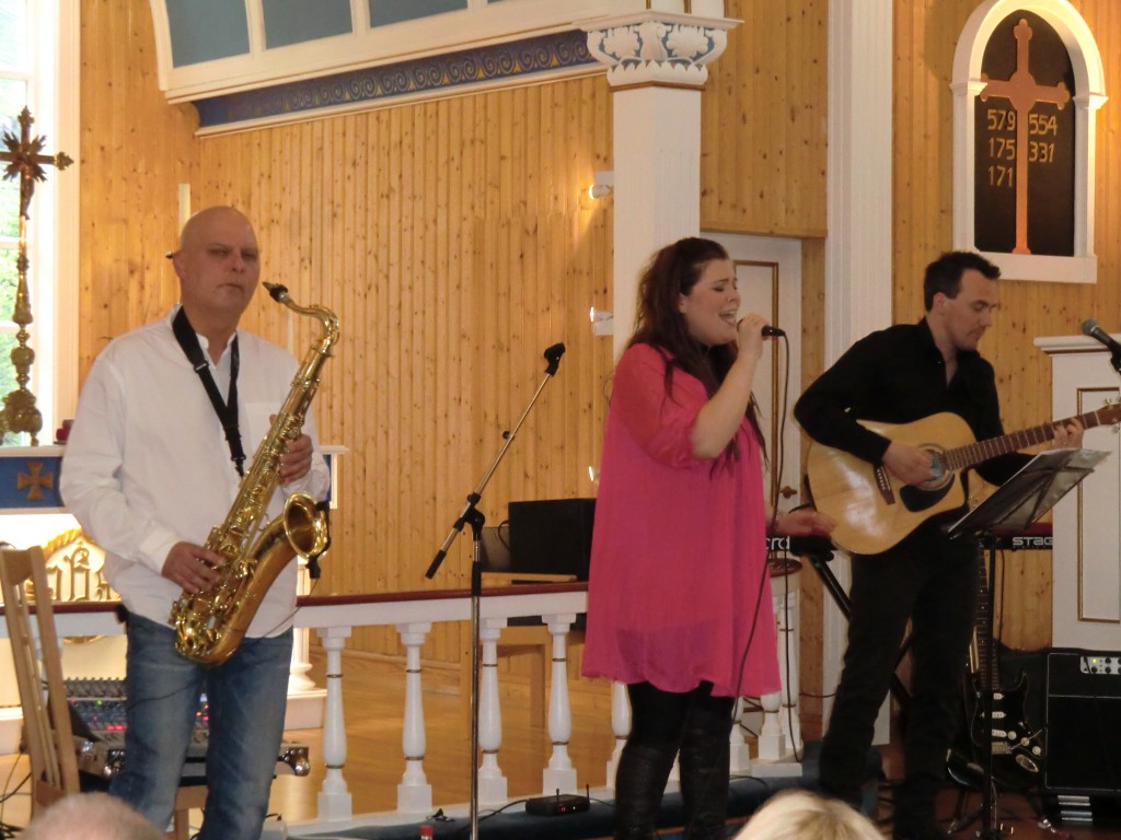 blaa kirkjan 003